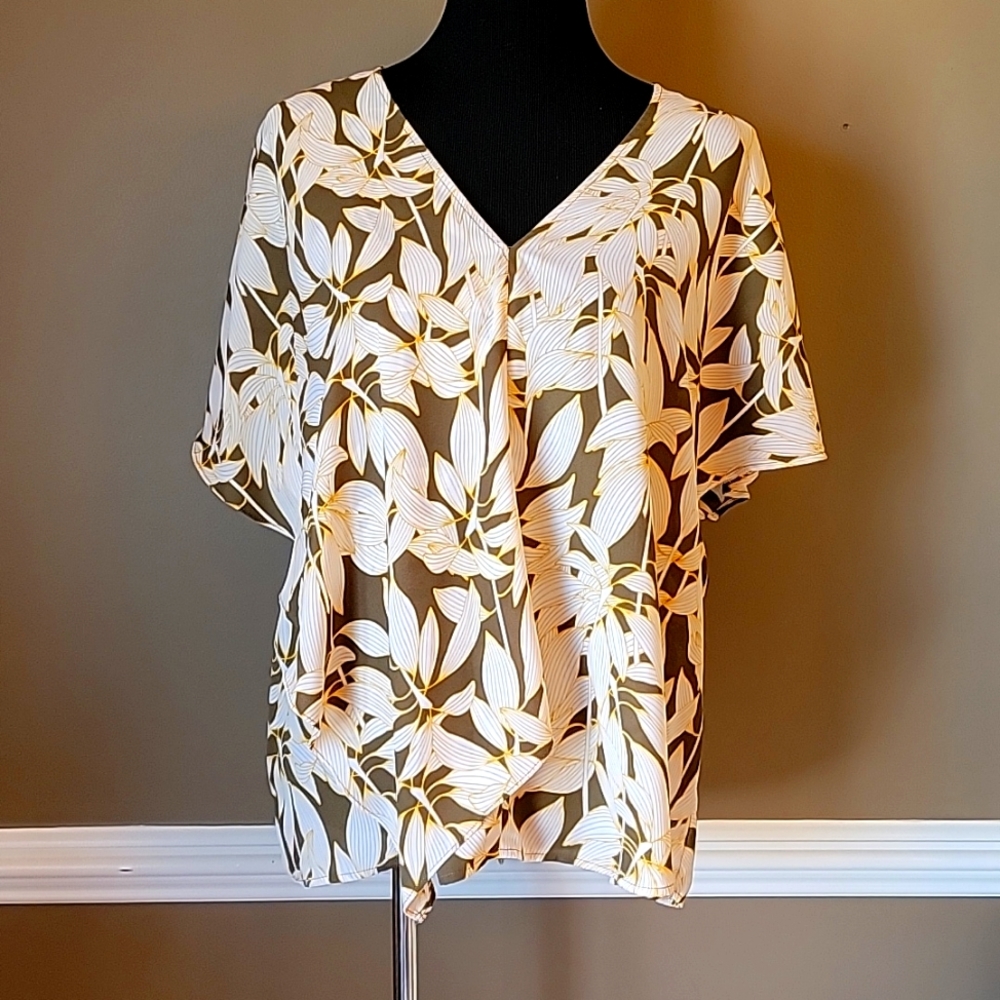 Tropical print top